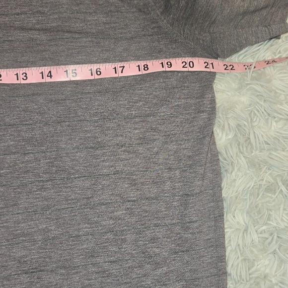 lululemon athletica | Shirts | Lululemon switchback Short Sleeve V-neck Men's XL - Picture 9 of 9